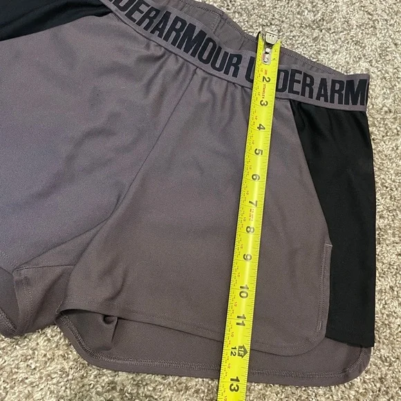 Under Armour Women's Athletic Shorts - Picture 4 of 4